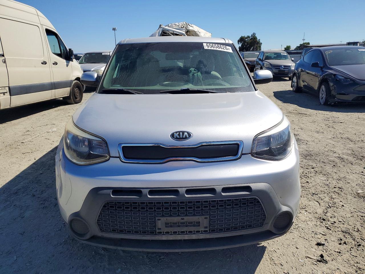 2016 KIA Soul, Base