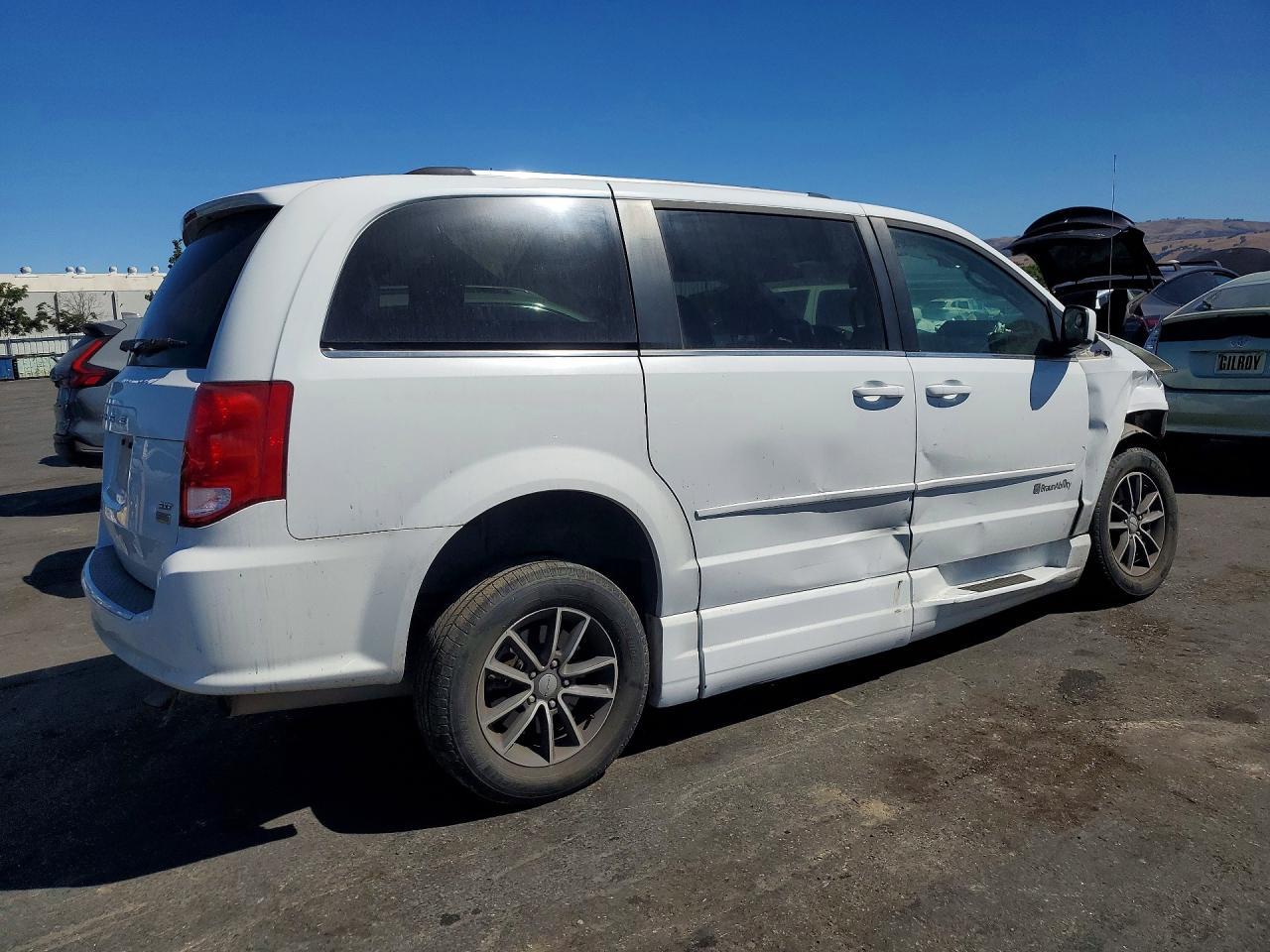 2017 Dodge Grand Caravan, Sxt