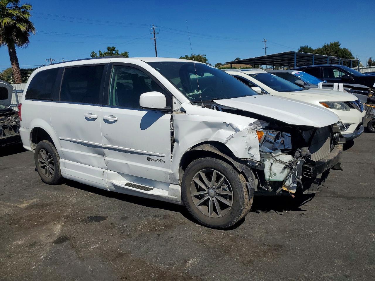 2017 Dodge Grand Caravan, Sxt
