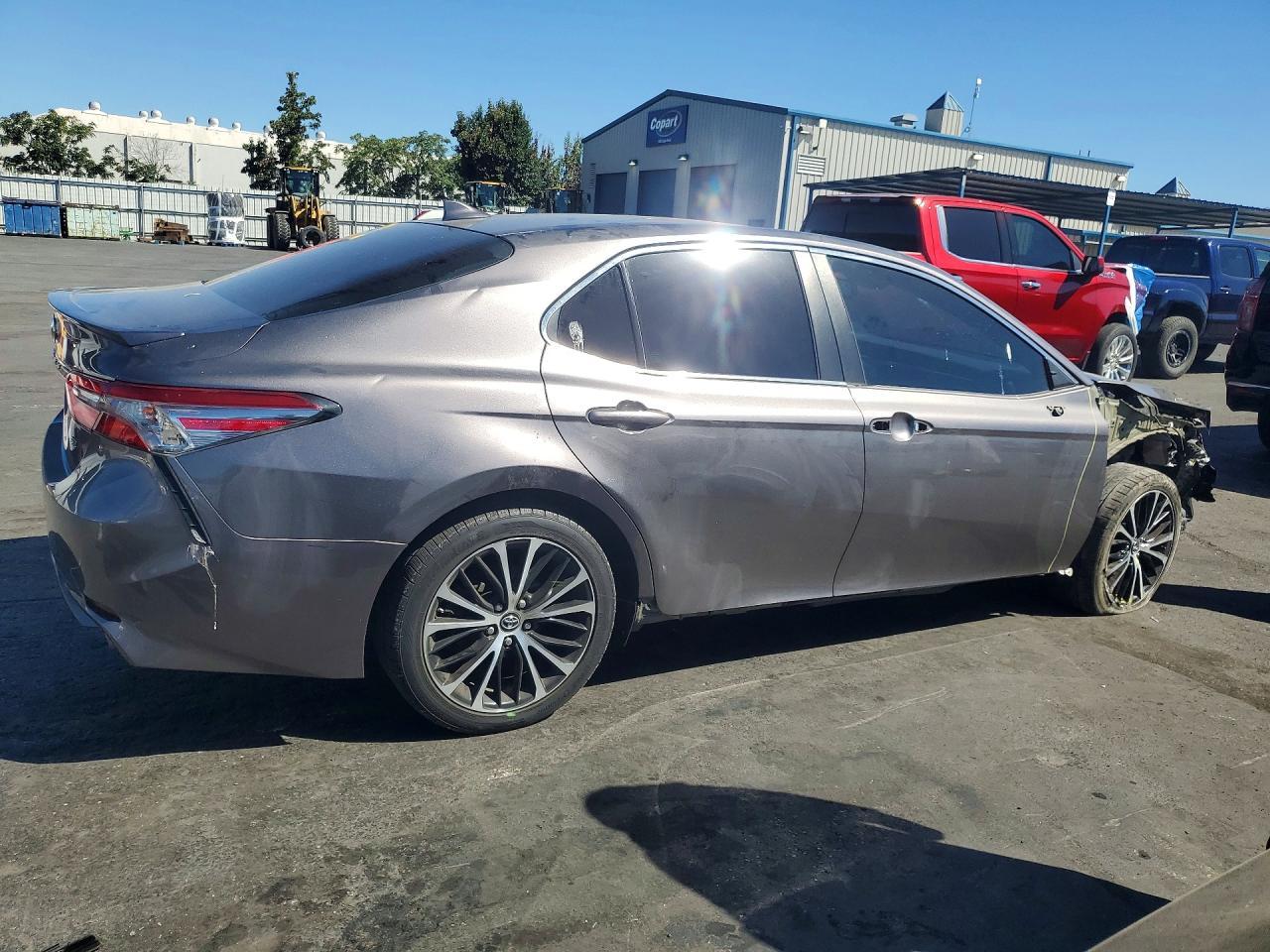 2018 Toyota Camry, SE