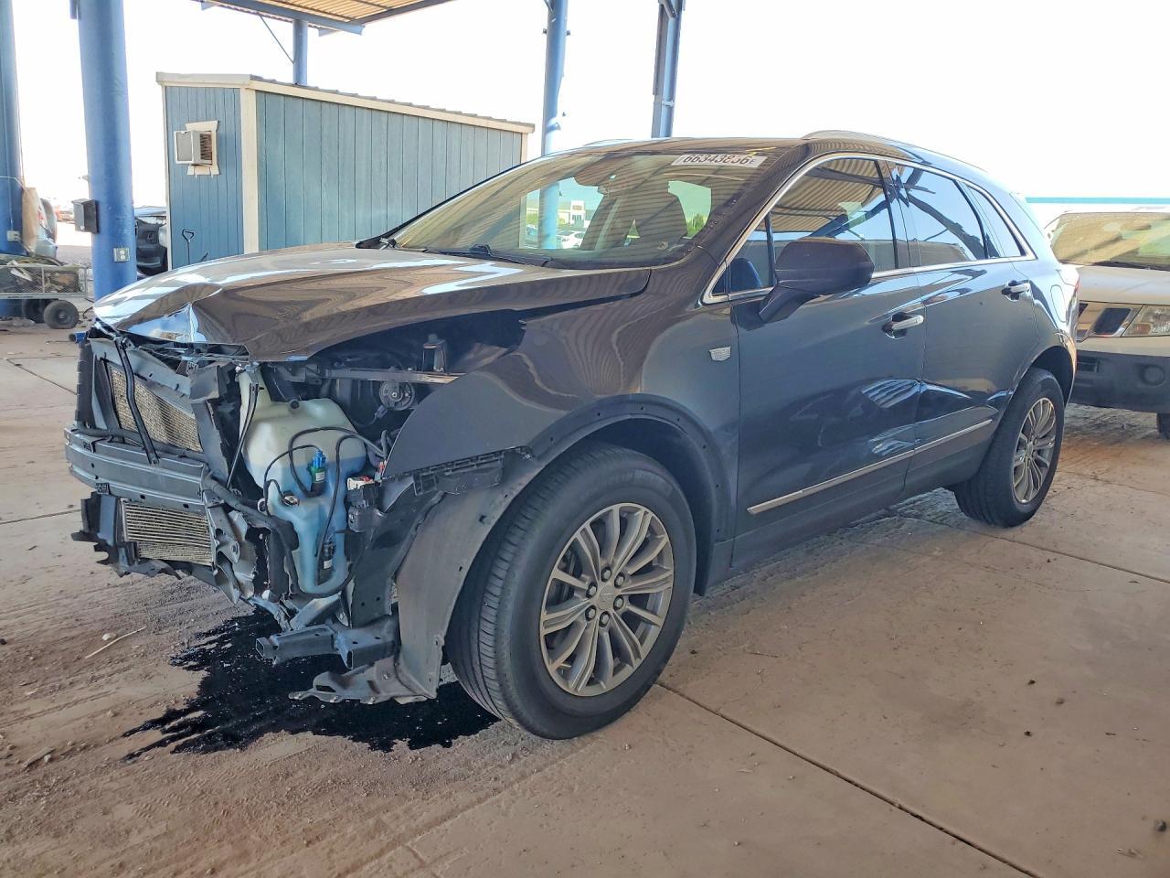 2017 Cadillac XT5, Luxury