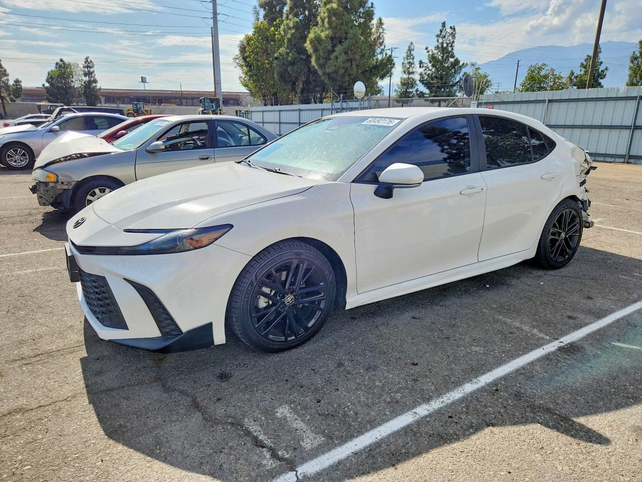 2025 Toyota Camry, SE