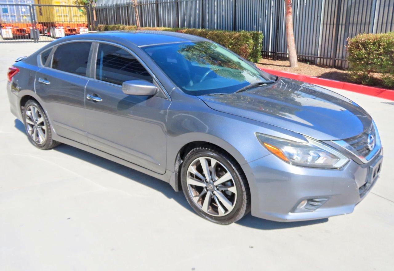 2017 Nissan Altima, 2.5 SR