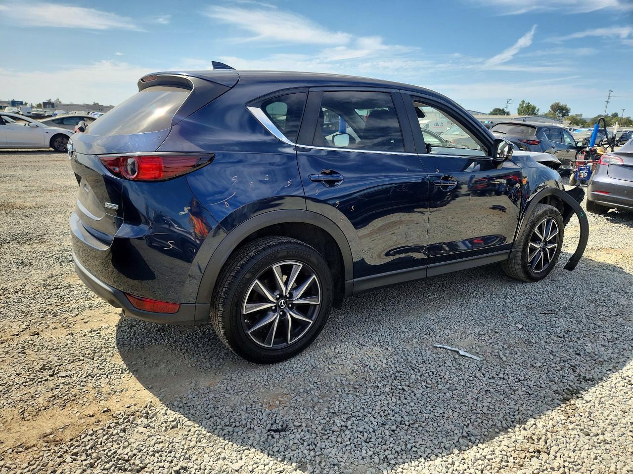 2018 Mazda CX-5, Touring