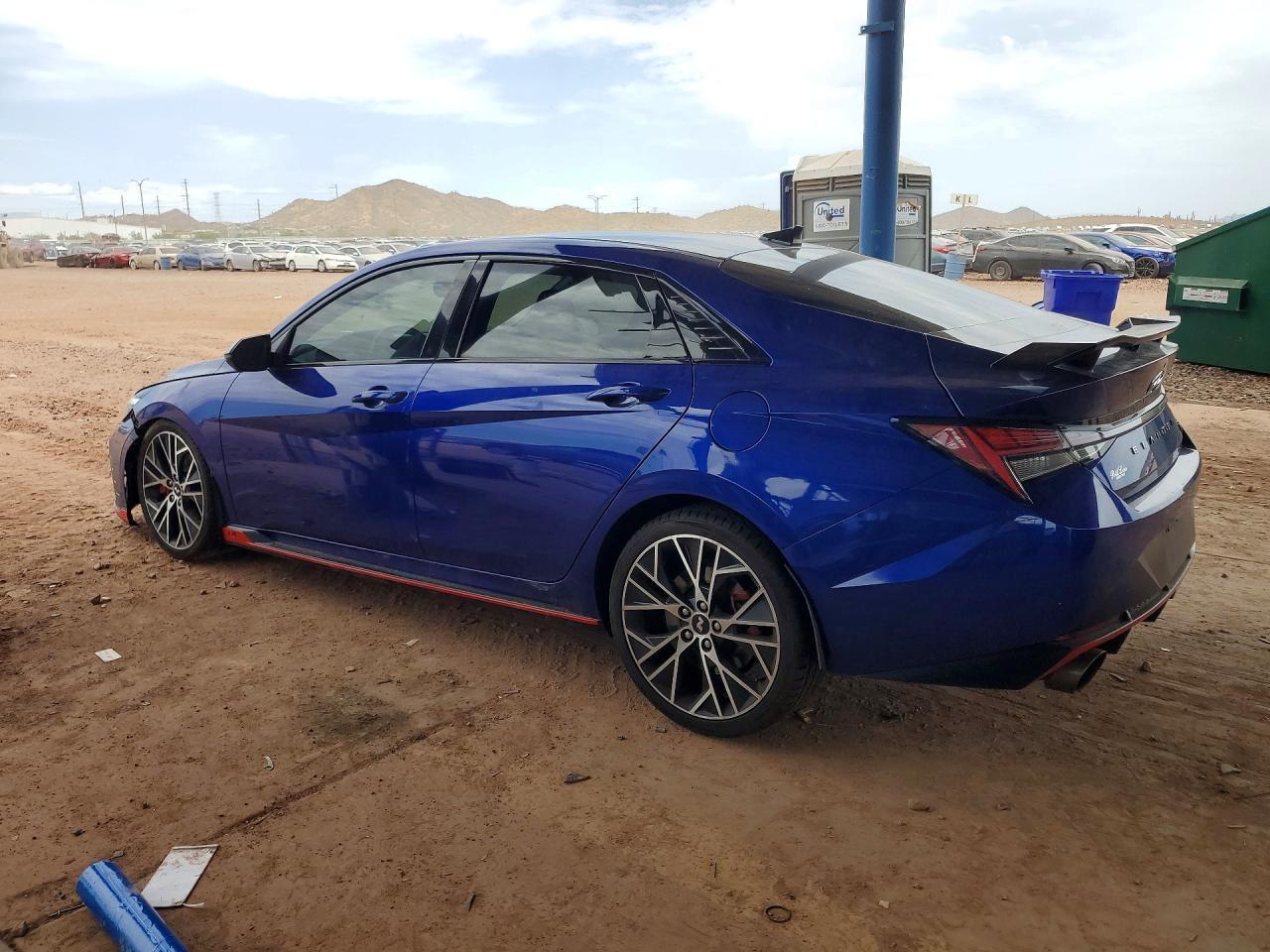2023 Hyundai Elantra, Base