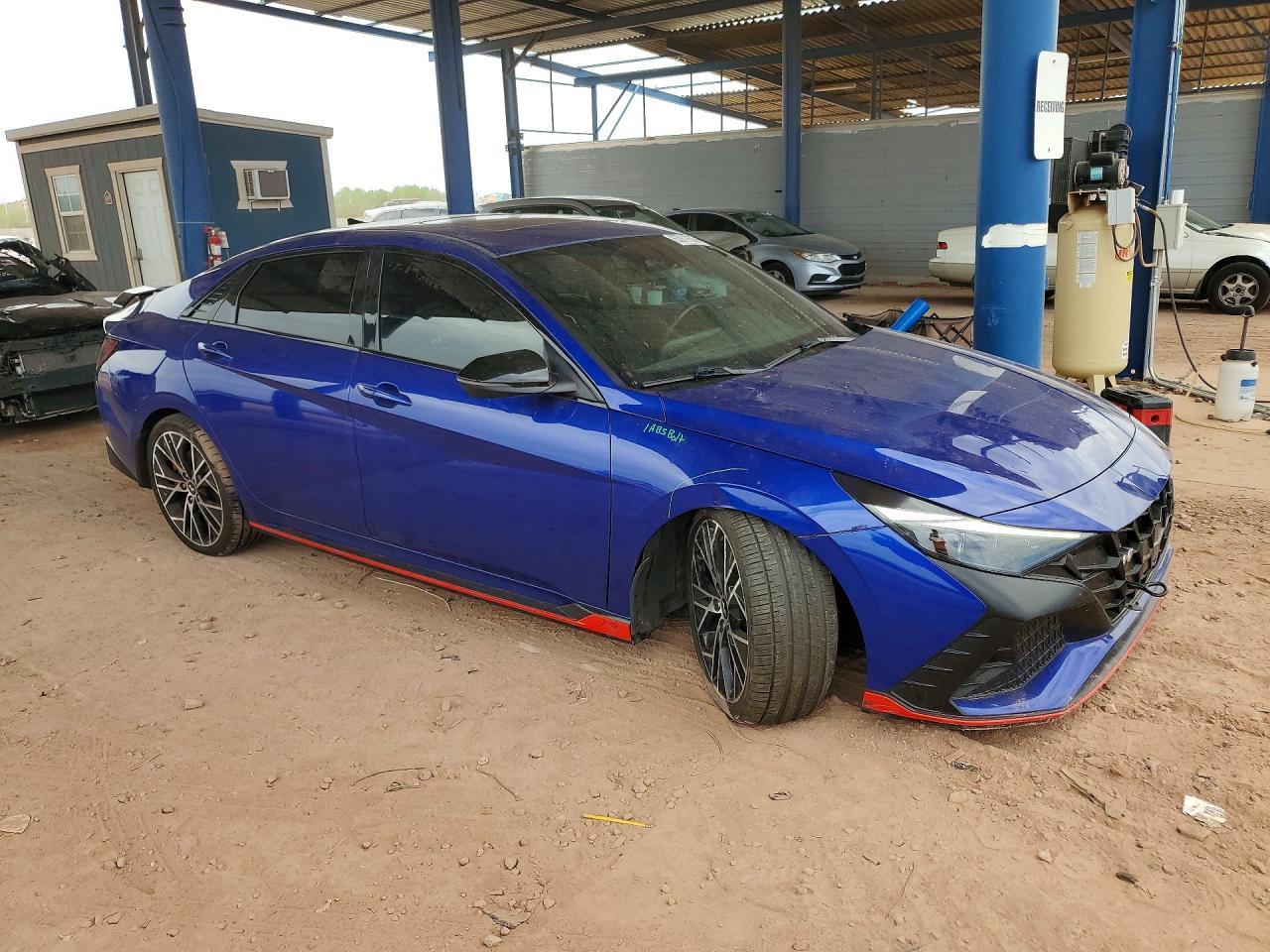 2023 Hyundai Elantra, Base