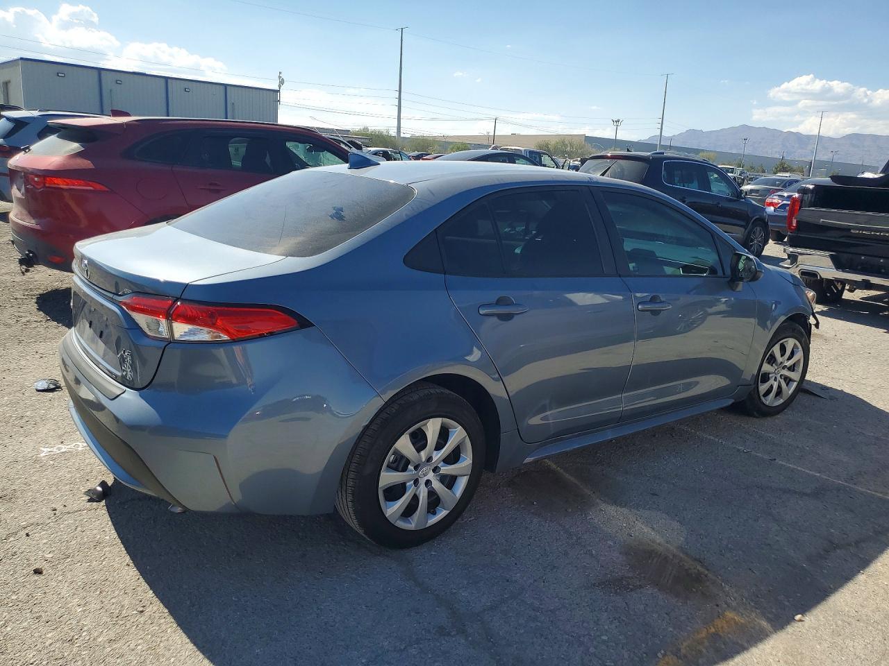 2022 Toyota Corolla, LE
