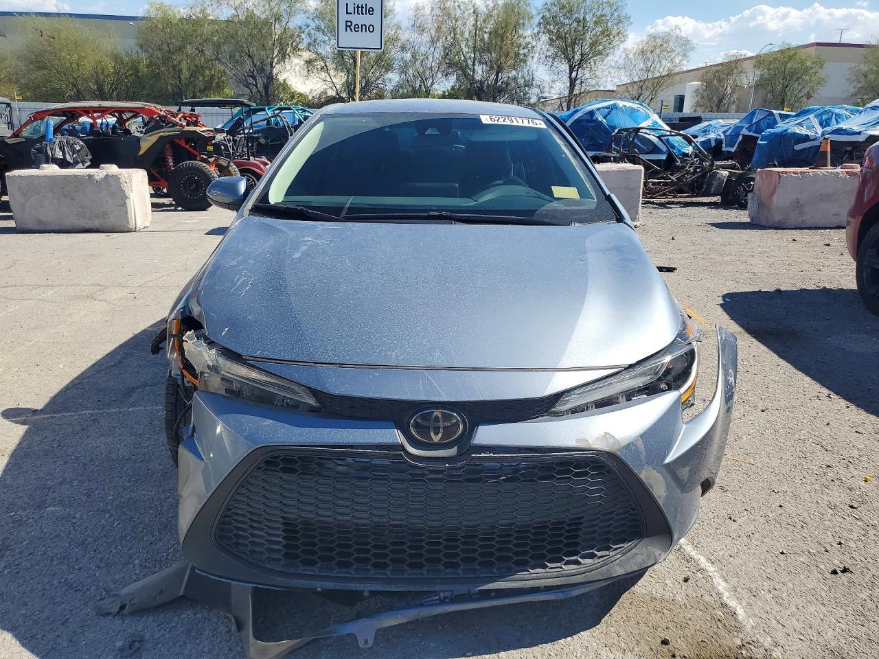 2022 Toyota Corolla, LE