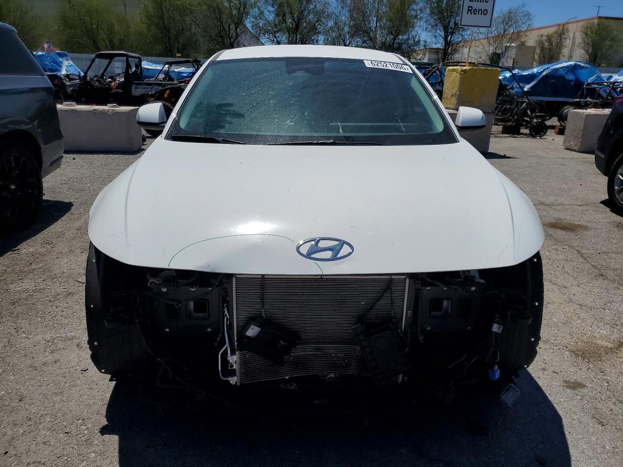 2022 Hyundai Ioniq, Sel