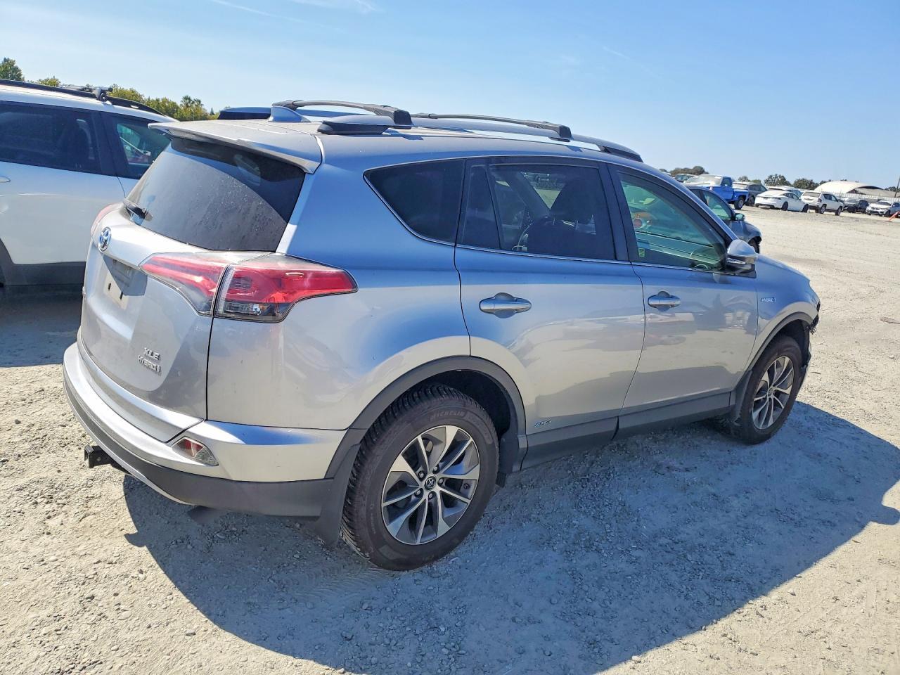 2017 Toyota RAV4, Xle