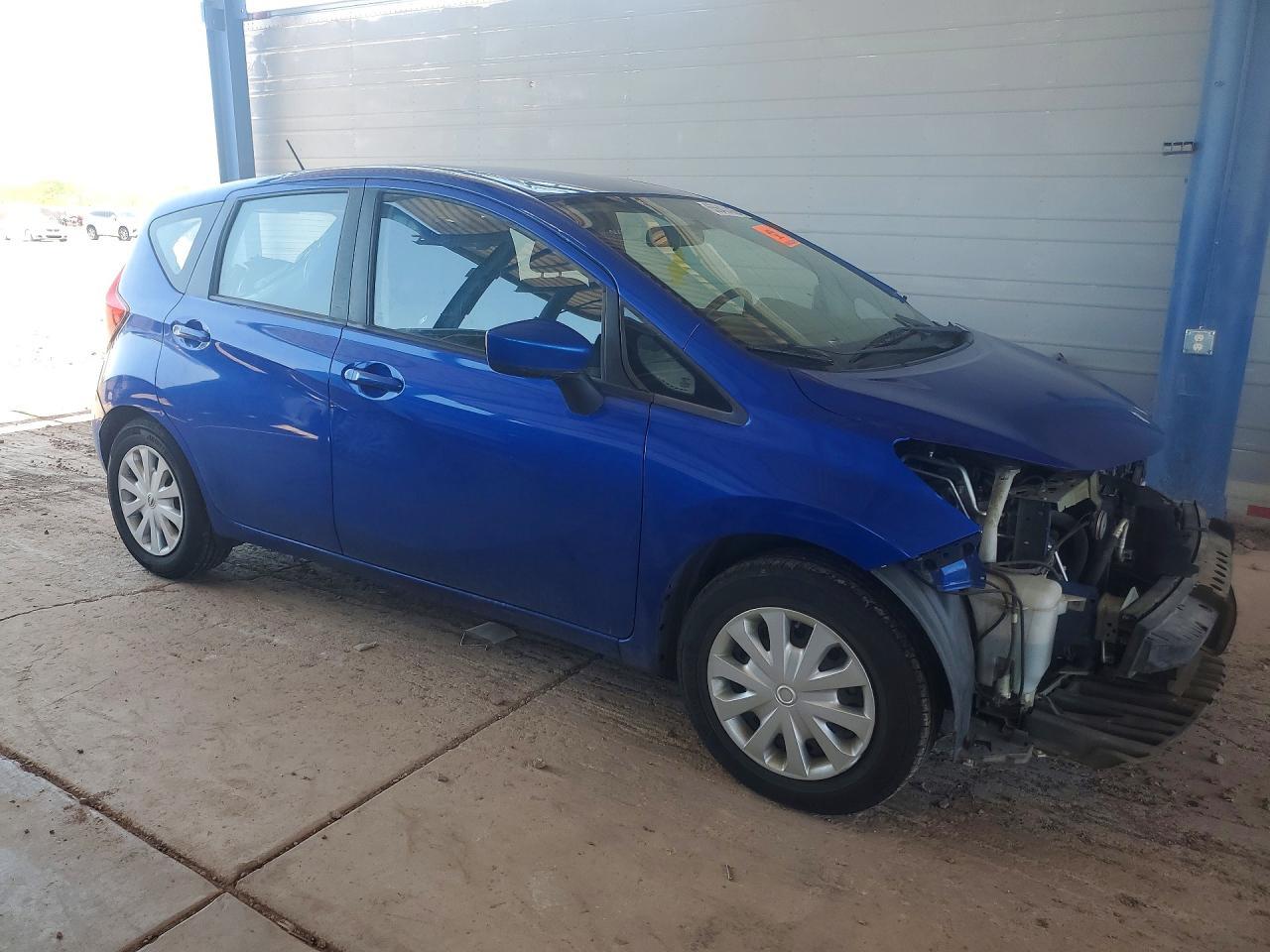 2016 Nissan Versa, SV