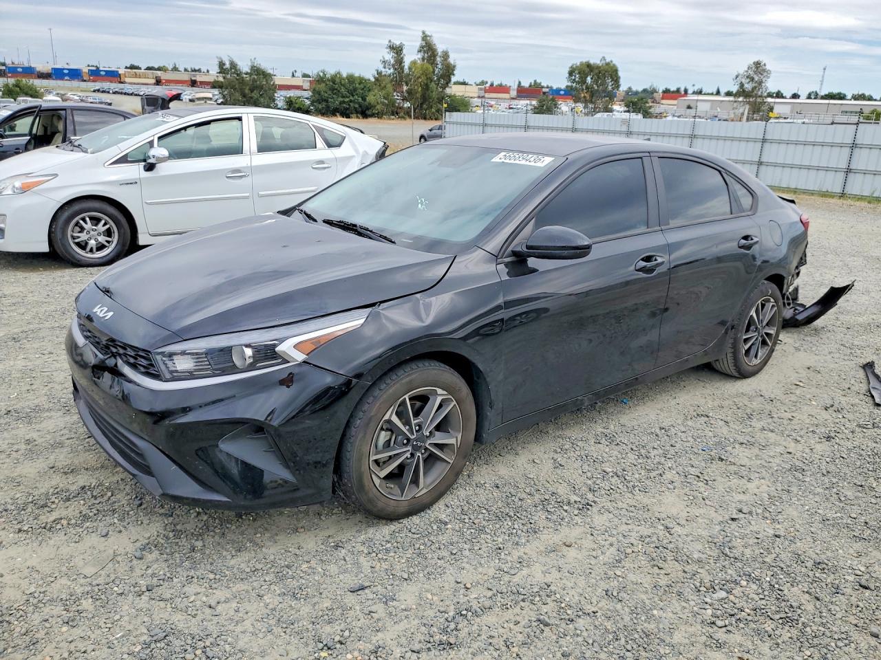 2023 KIA Forte, Lxs