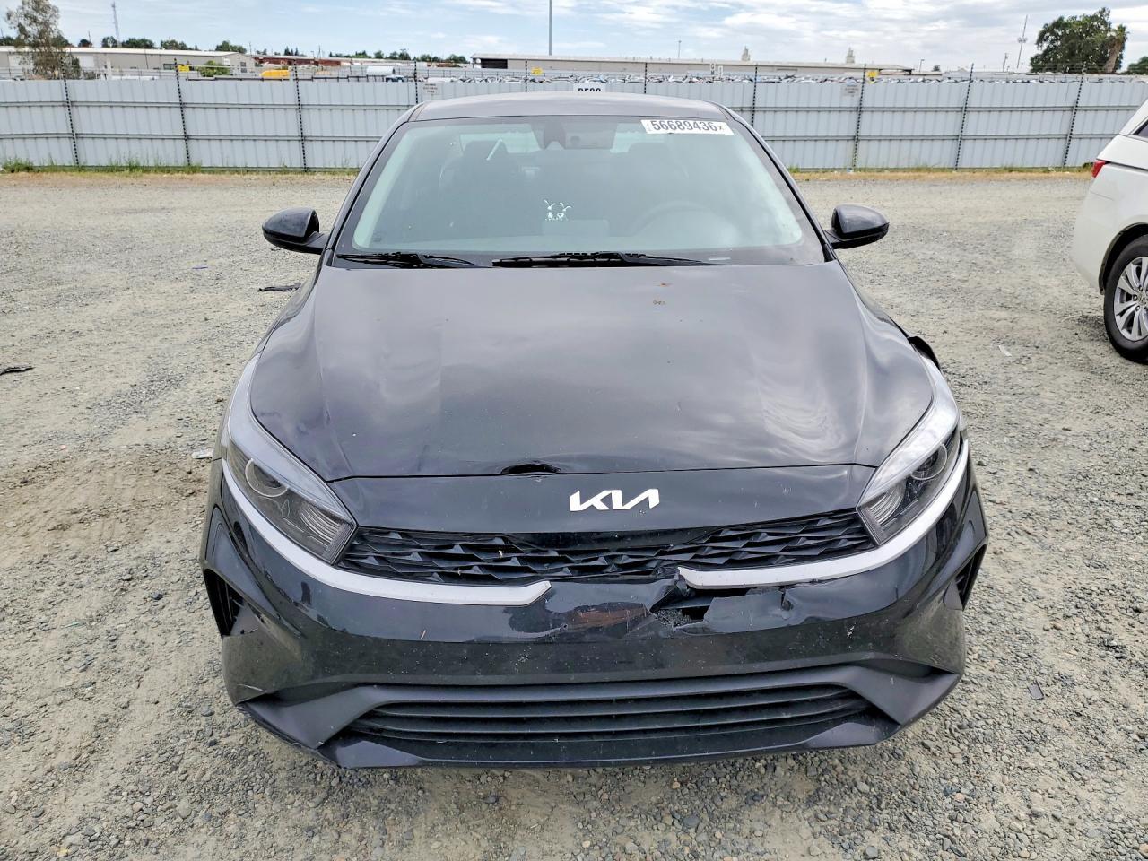 2023 KIA Forte, Lxs