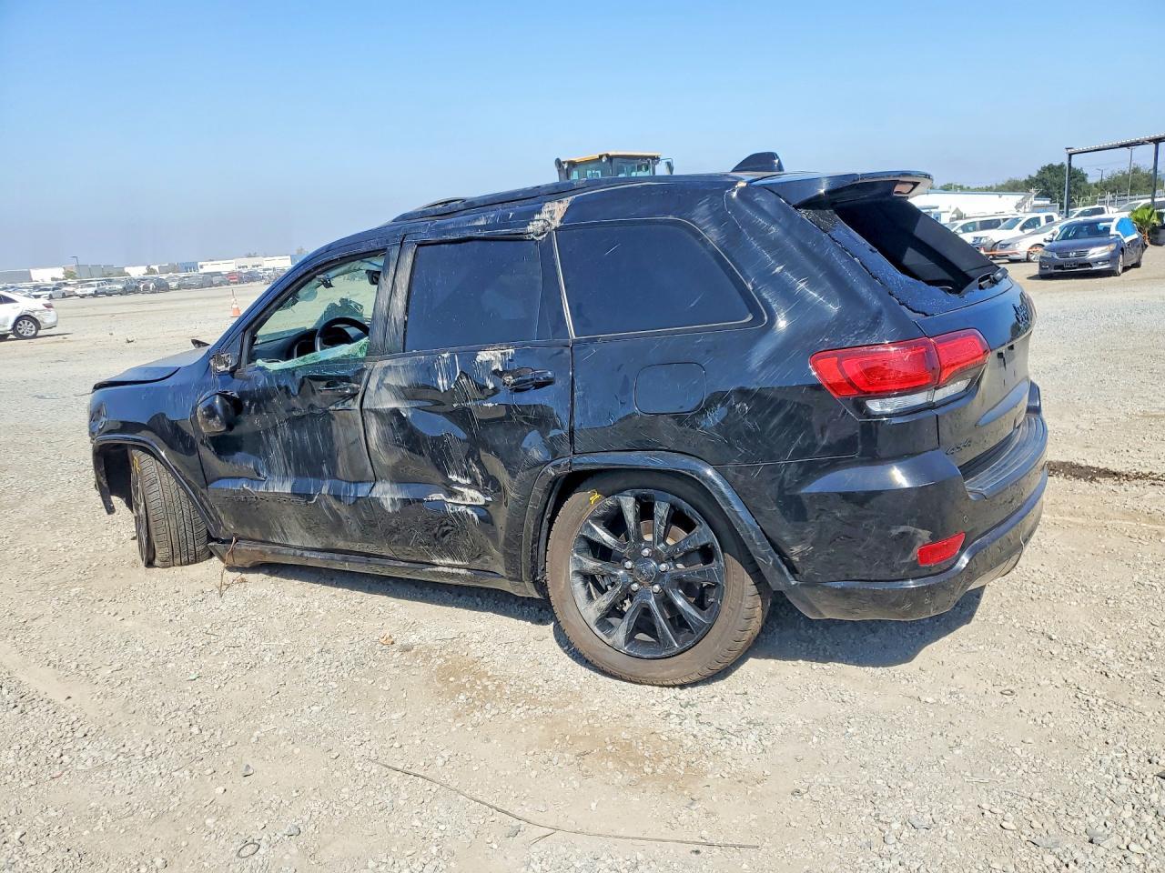 2019 Jeep Grand Cherokee, Laredo