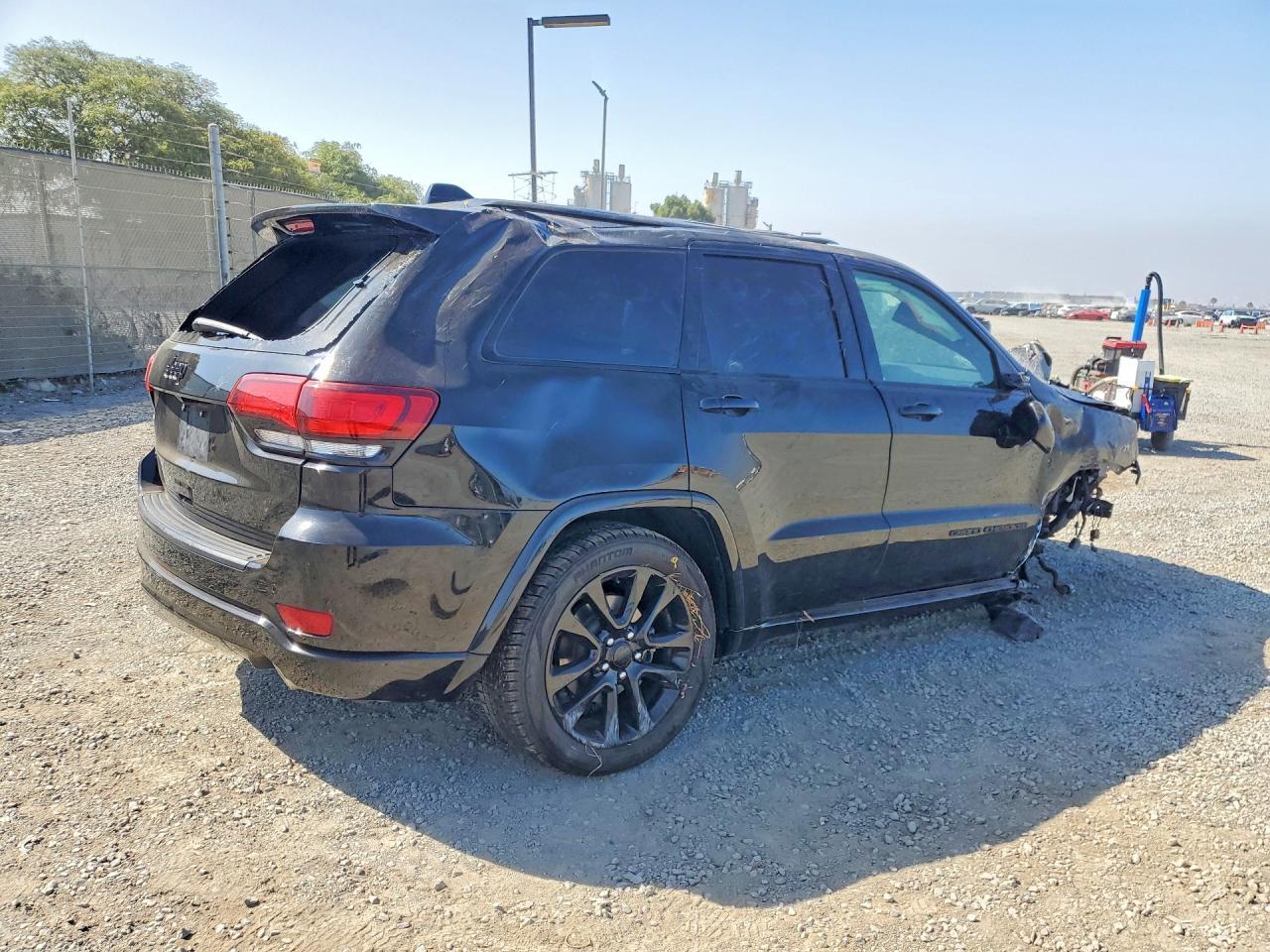2019 Jeep Grand Cherokee, Laredo