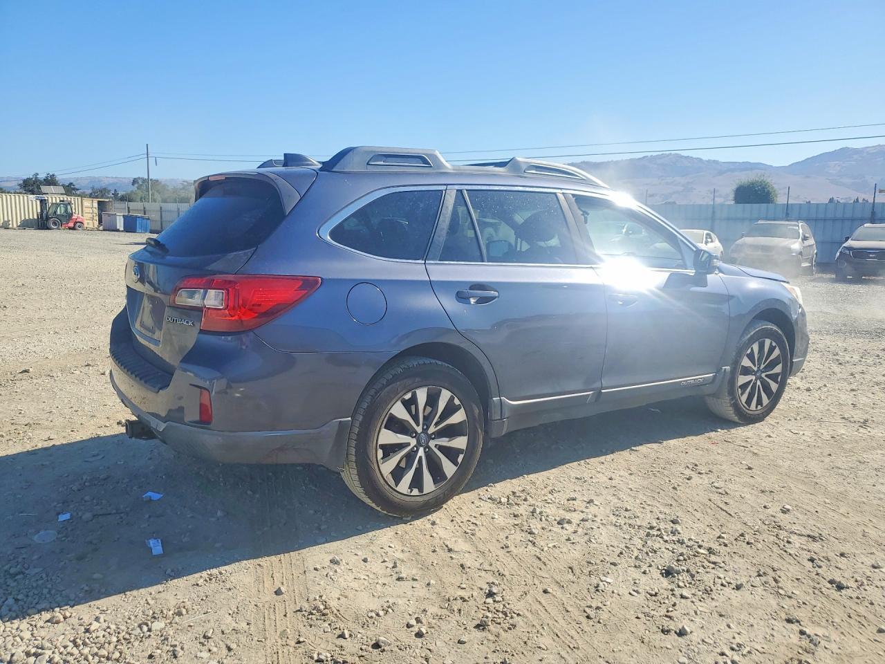 2017 Subaru Outback, 2.5I Lim...