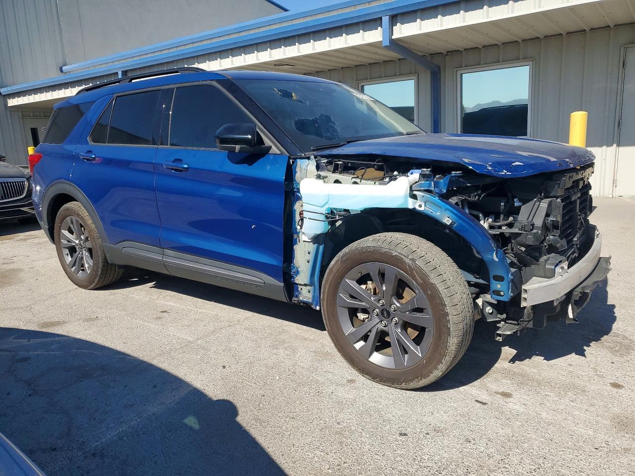 2022 Ford Explorer, Xlt