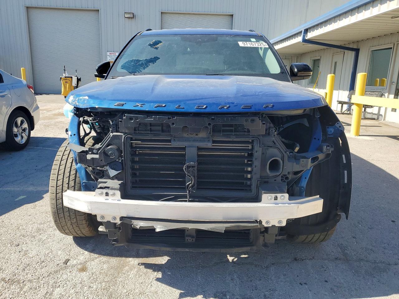 2022 Ford Explorer, Xlt