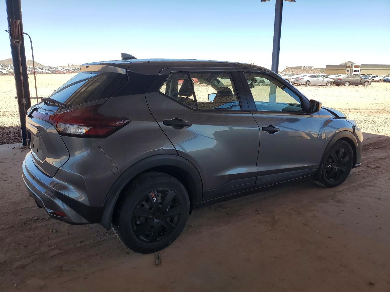 2021 Nissan Kicks, S