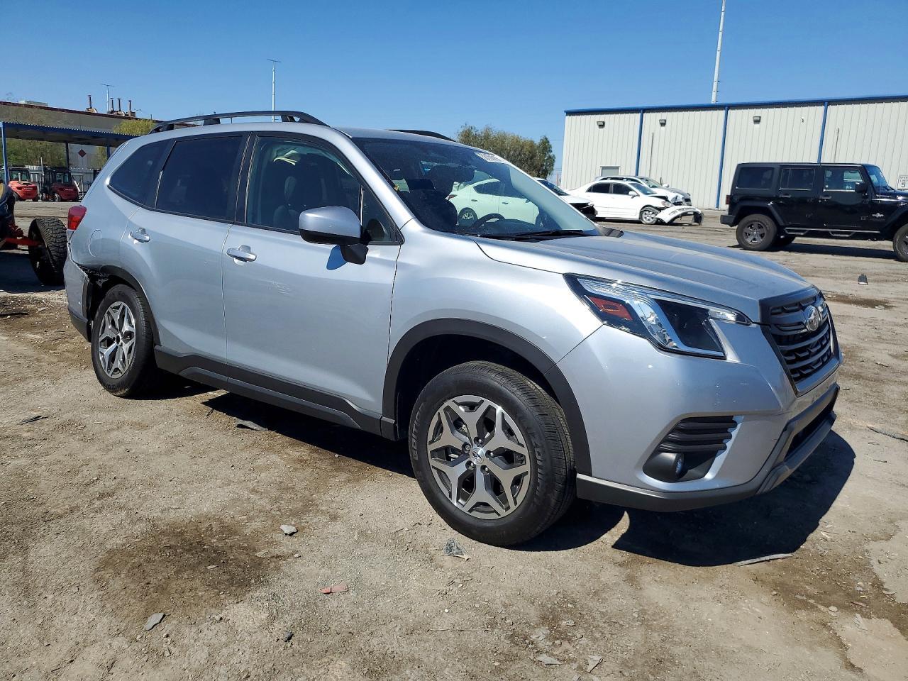 2024 Subaru Forester, Premium