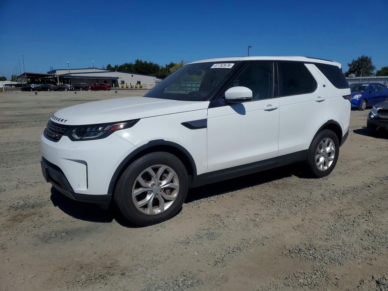 2020 Land Rover Discovery, SE