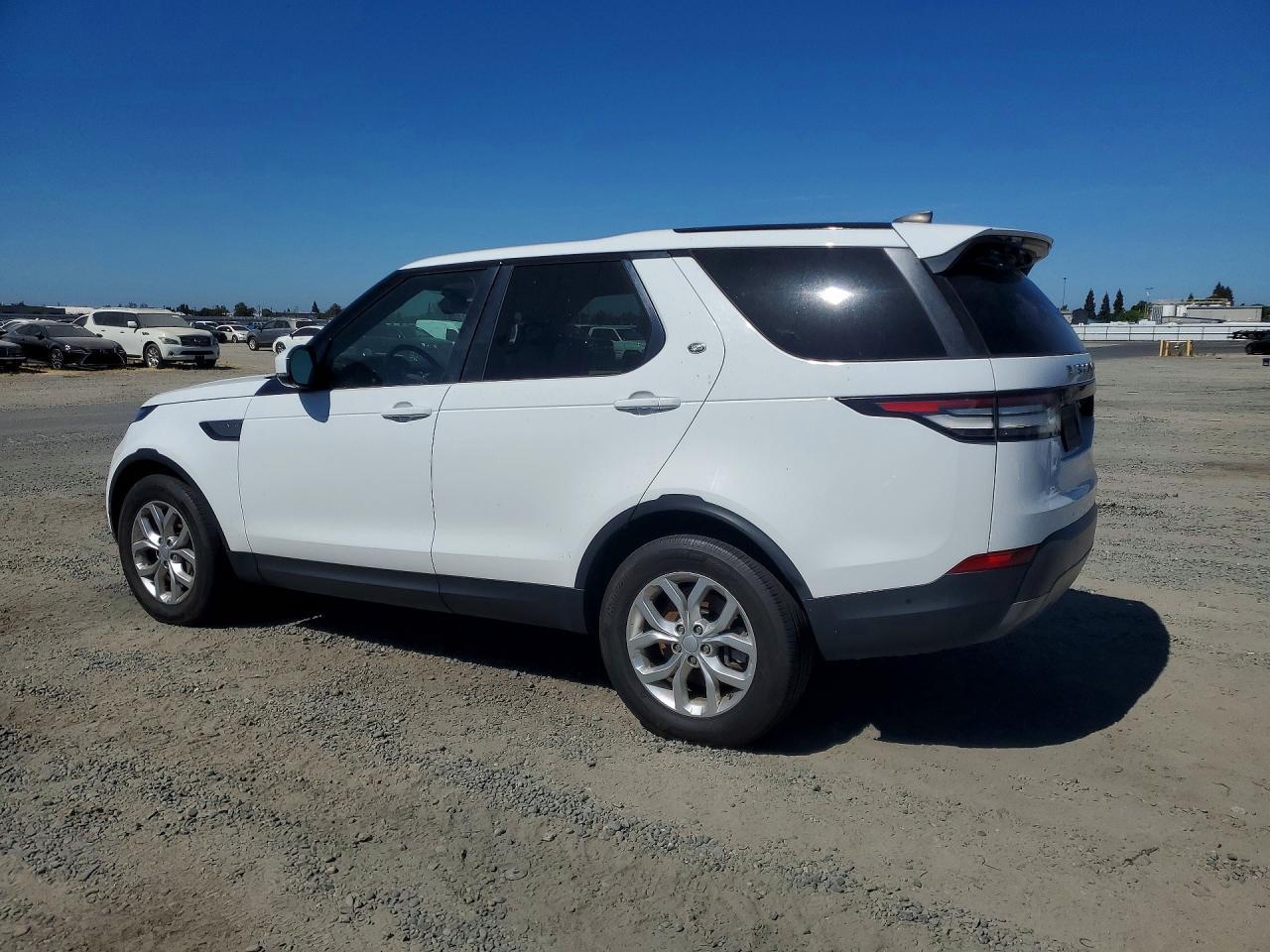 2020 Land Rover Discovery, SE