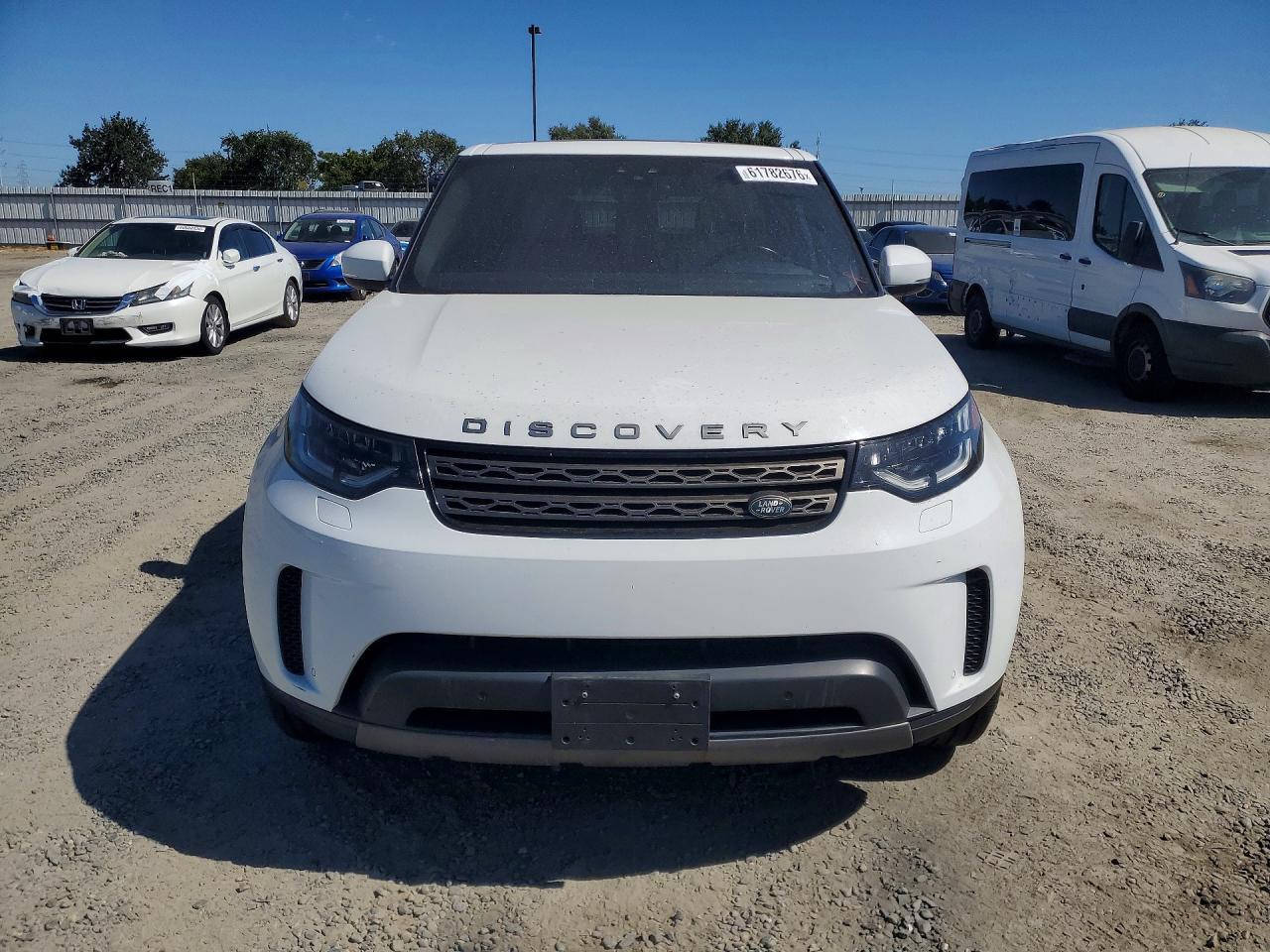 2020 Land Rover Discovery, SE