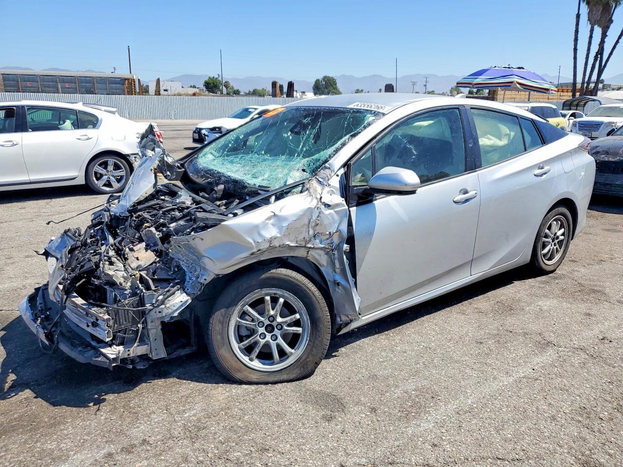 2018 Toyota Prius, Two