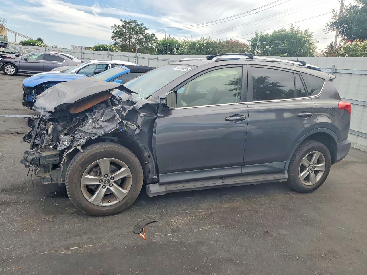 2015 Toyota RAV4, Xle