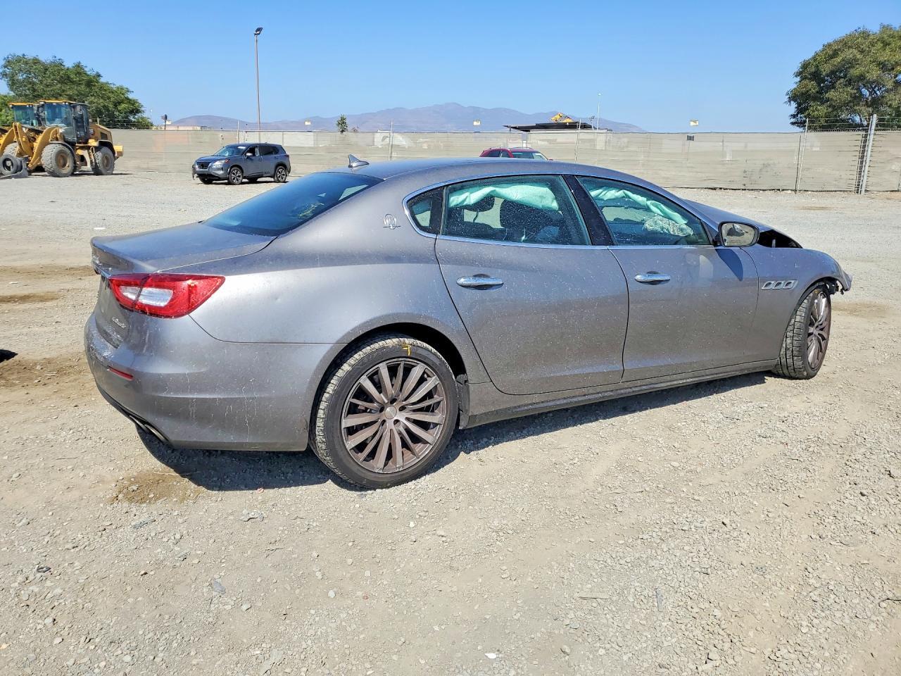 2017 Maserati Quattroporte, S