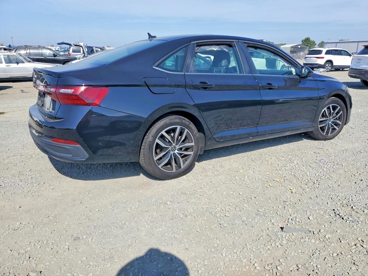 2025 Volkswagen Jetta, SE