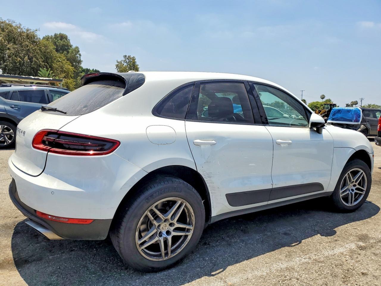 2017 Porsche Macan
