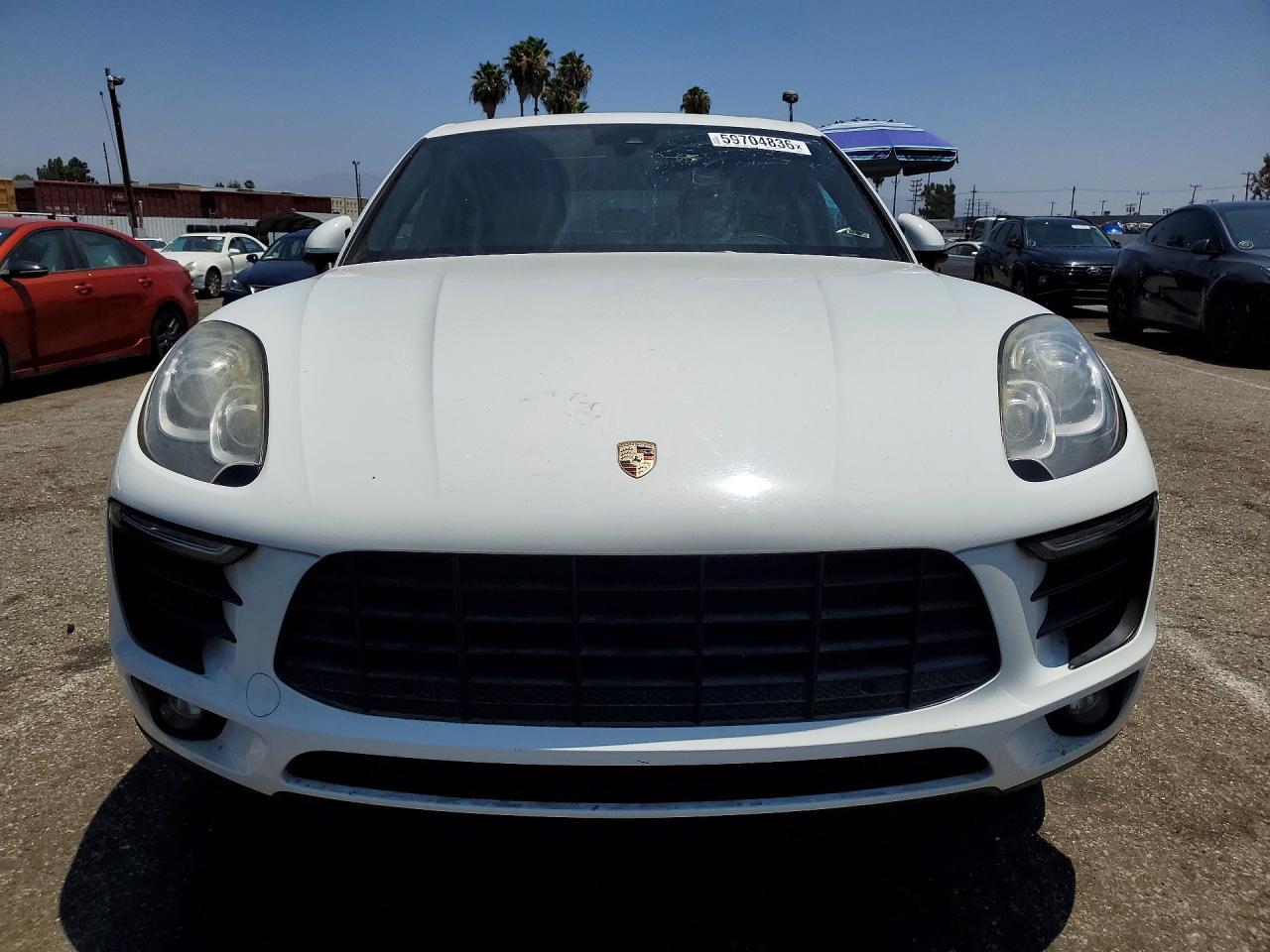 2017 Porsche Macan