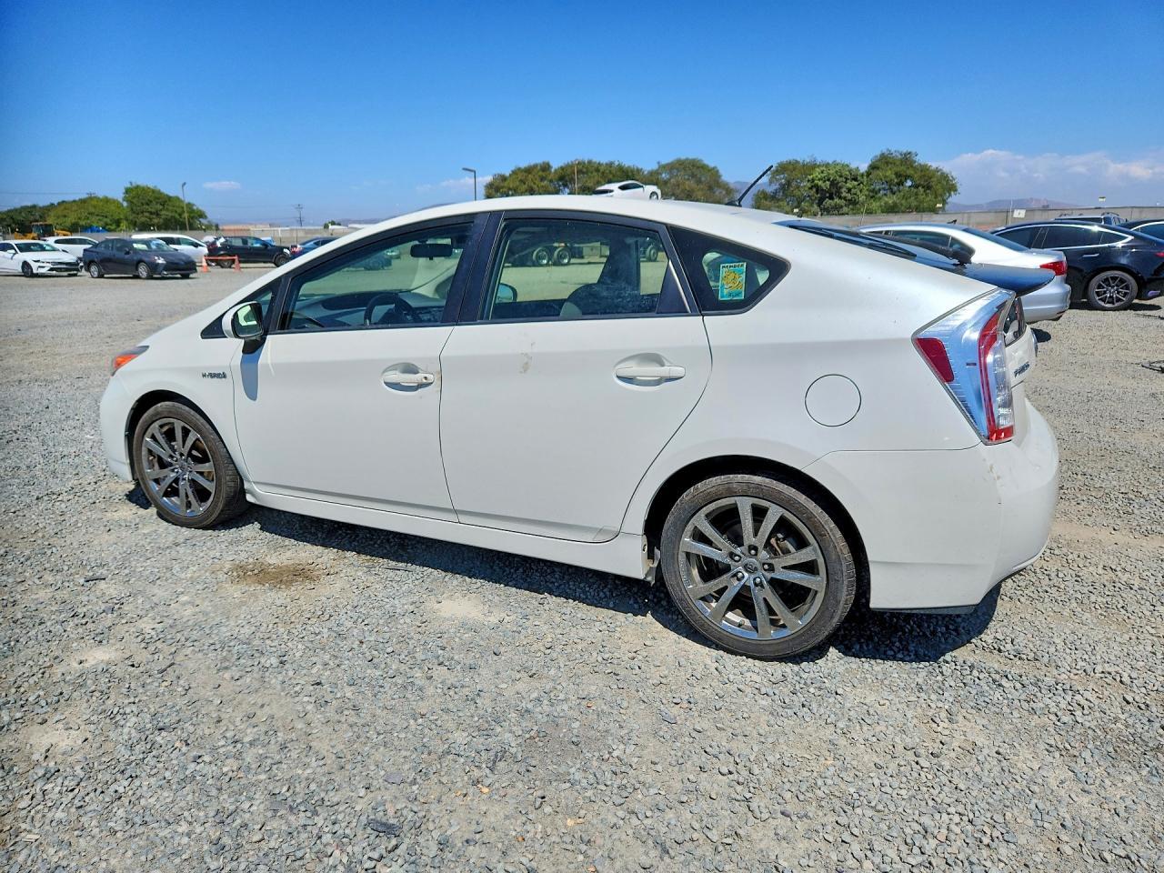 2015 Toyota Prius, Two