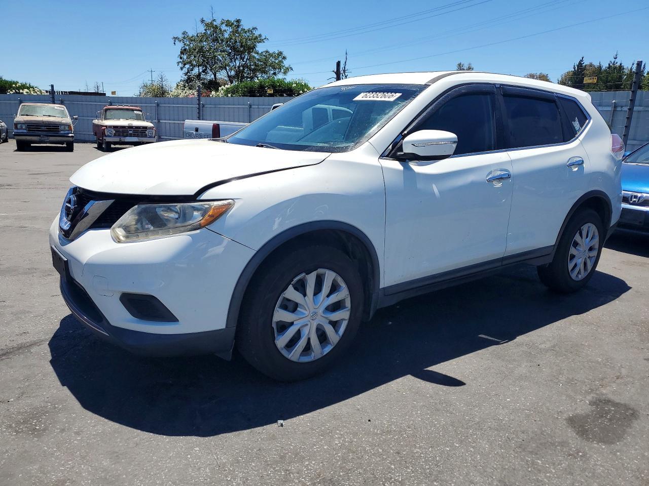 2015 Nissan Rogue, S