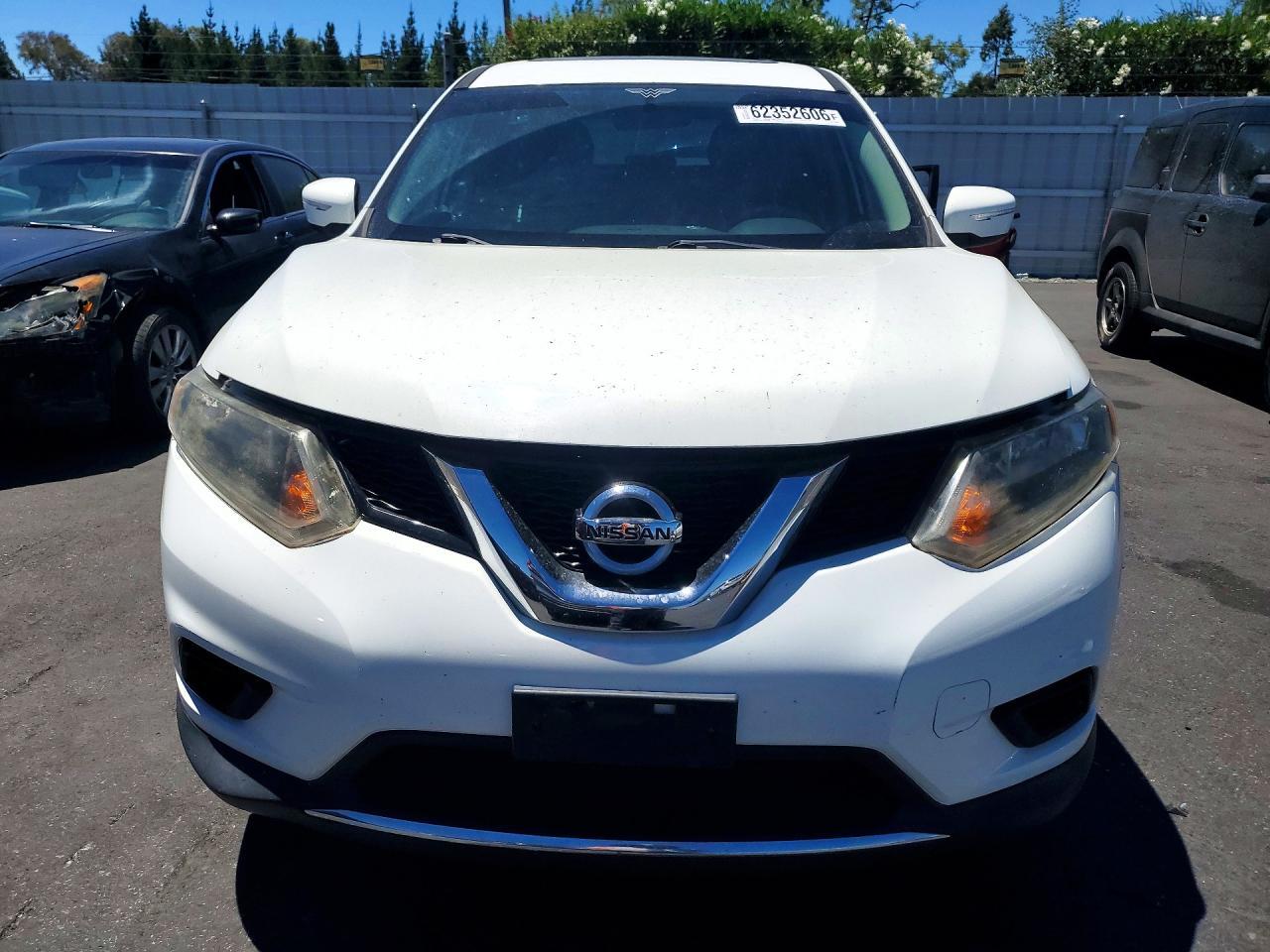 2015 Nissan Rogue, S