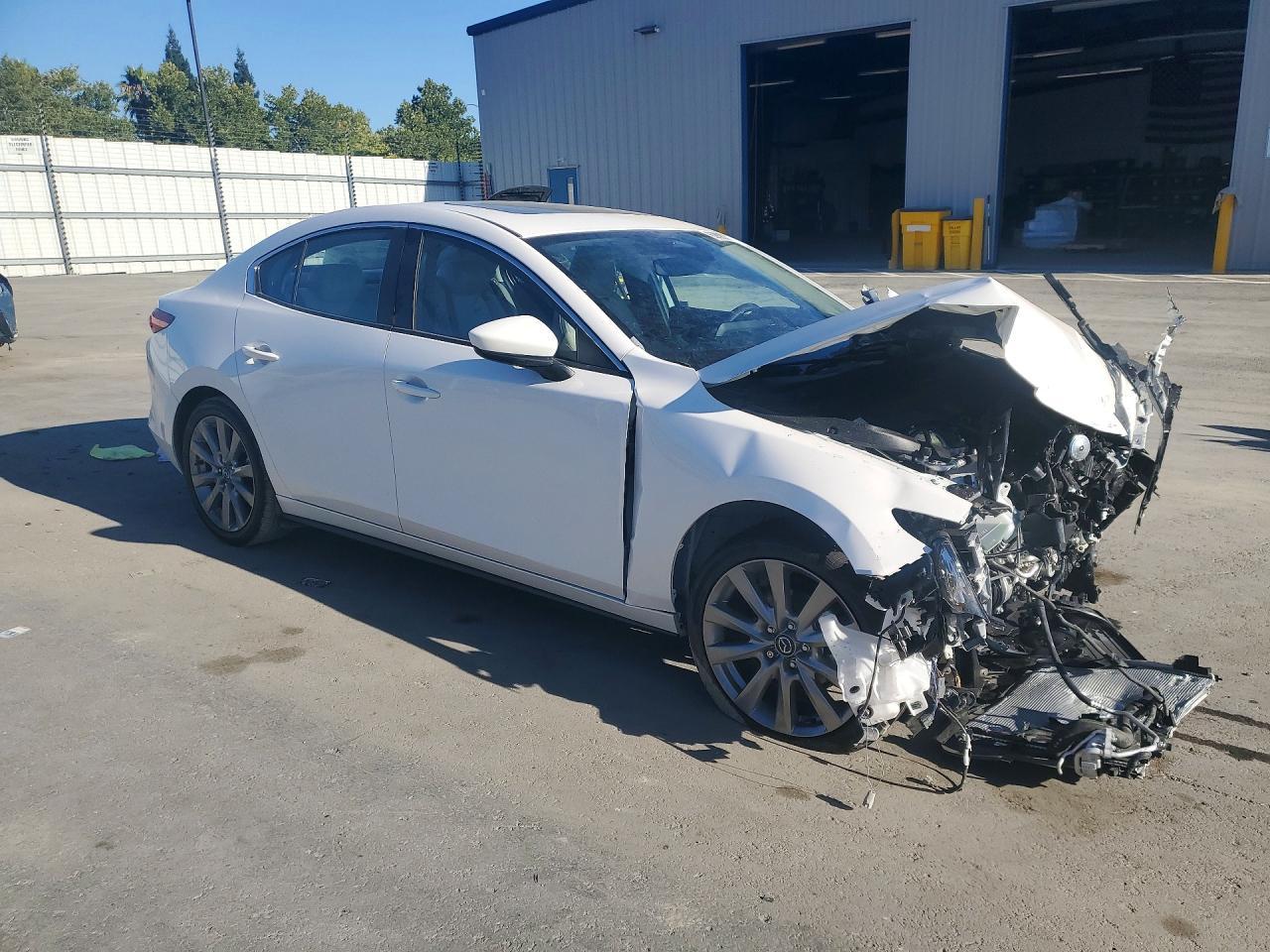 2026 Mazda 3, Preferred