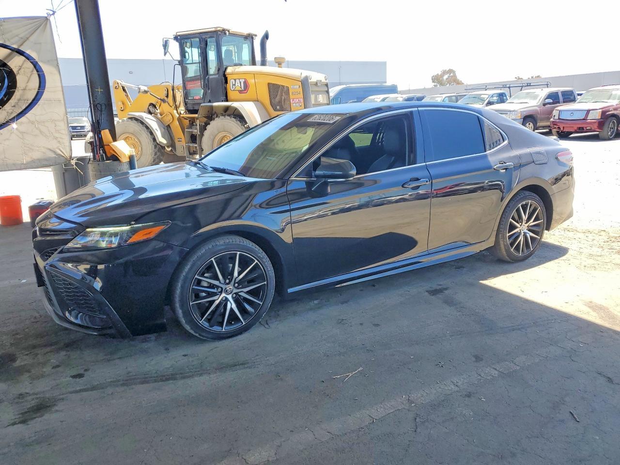 2022 Toyota Camry, SE
