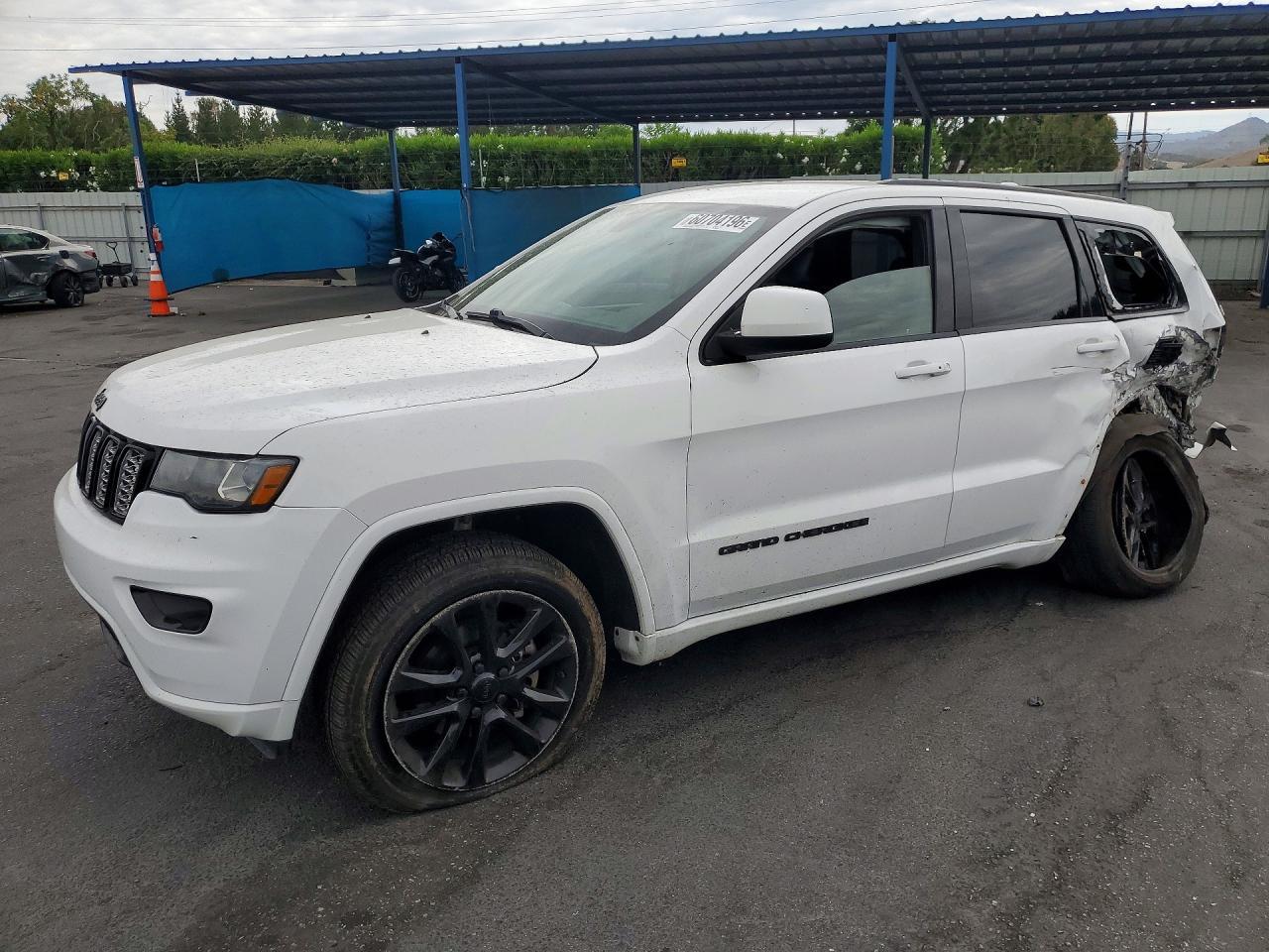 2018 Jeep Grand Cherokee, Laredo