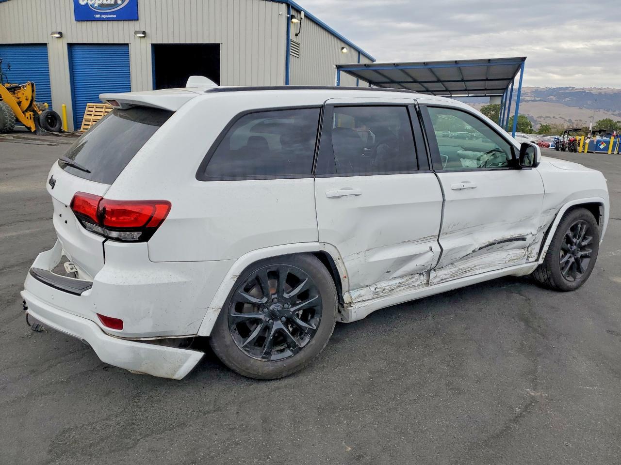 2018 Jeep Grand Cherokee, Laredo