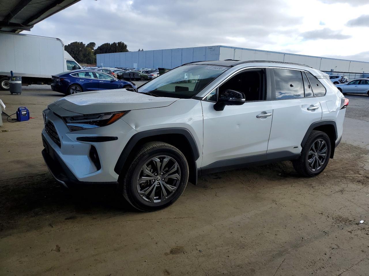 2024 Toyota RAV4, Limited