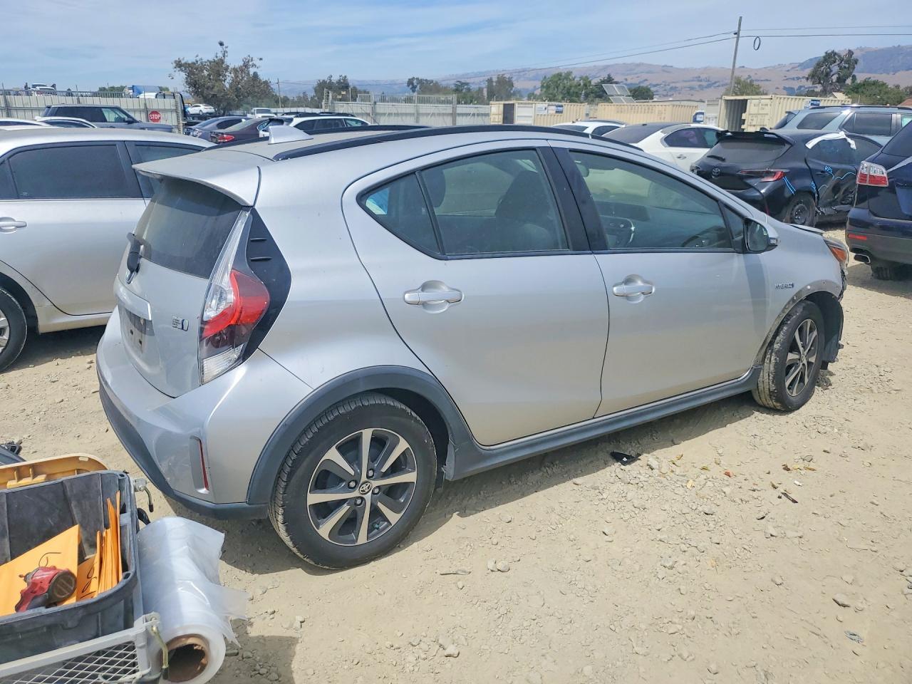 2018 Toyota Prius, Two