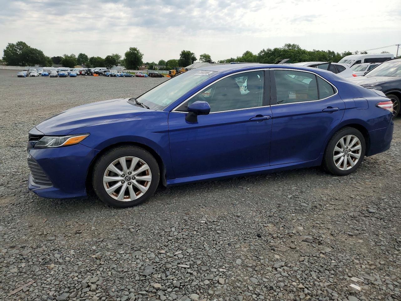 2018 Toyota Camry, LE