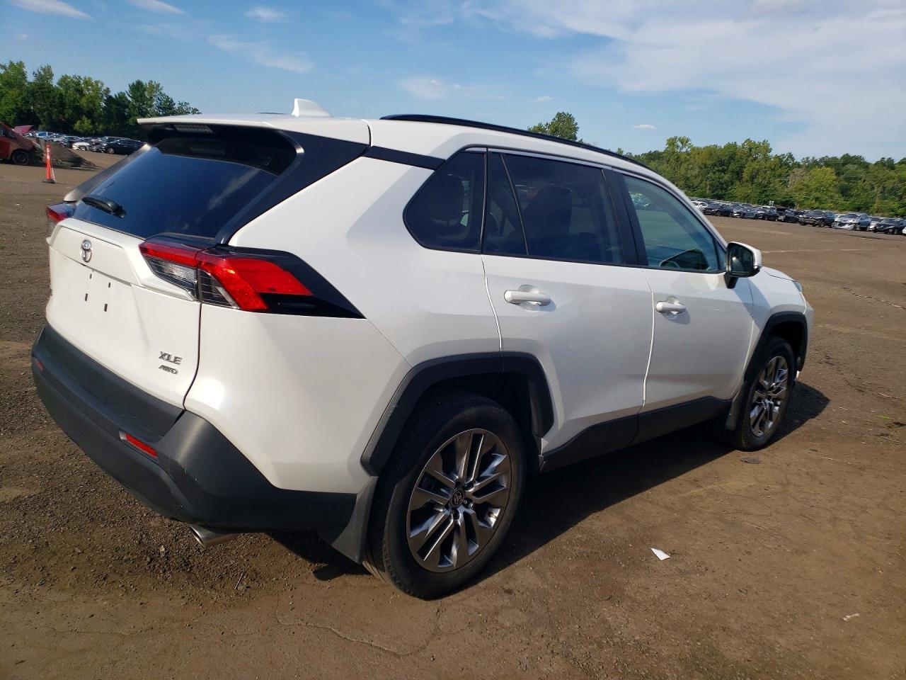 2023 Toyota RAV4, Xle Premium