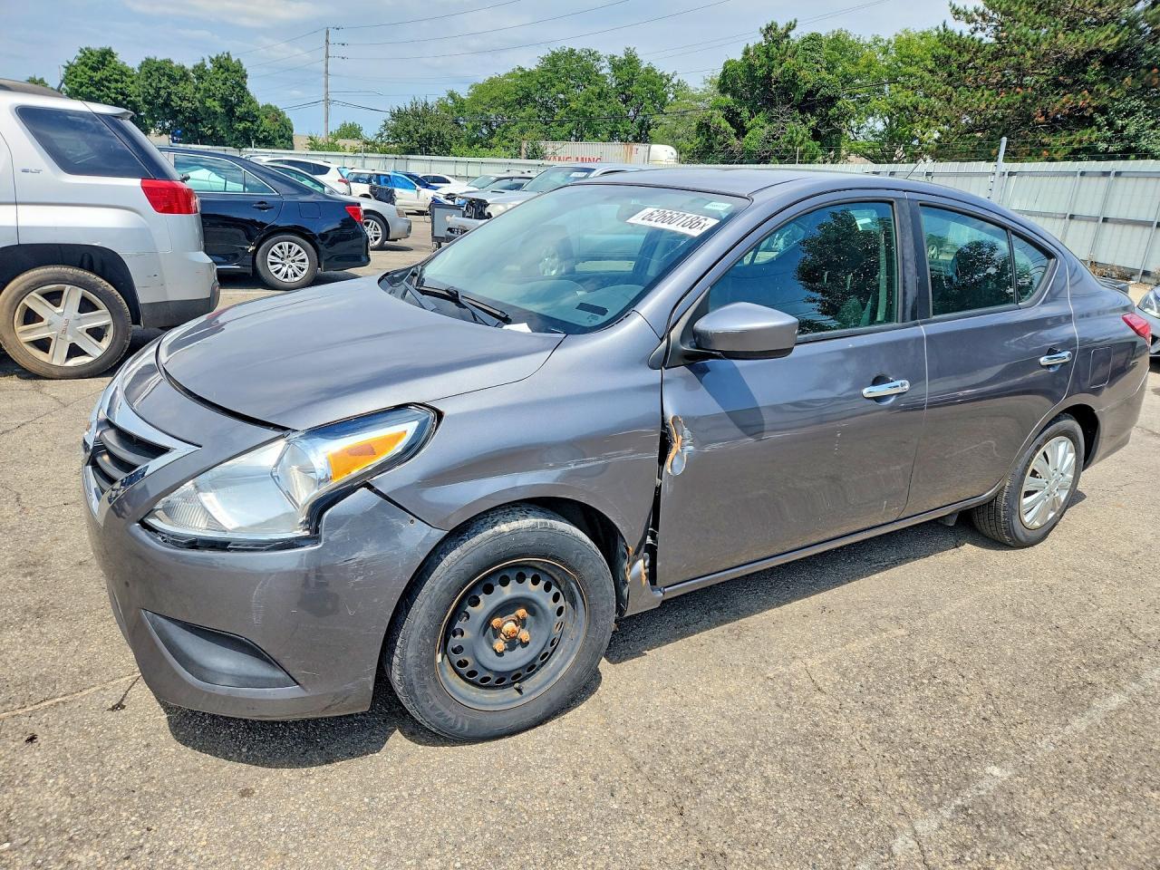 2019 Nissan Versa, SV