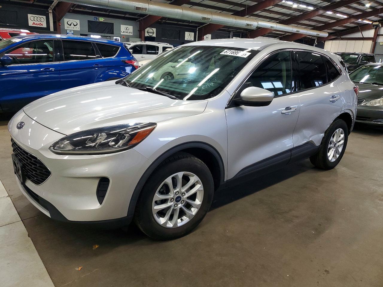 2020 Ford Escape, SE
