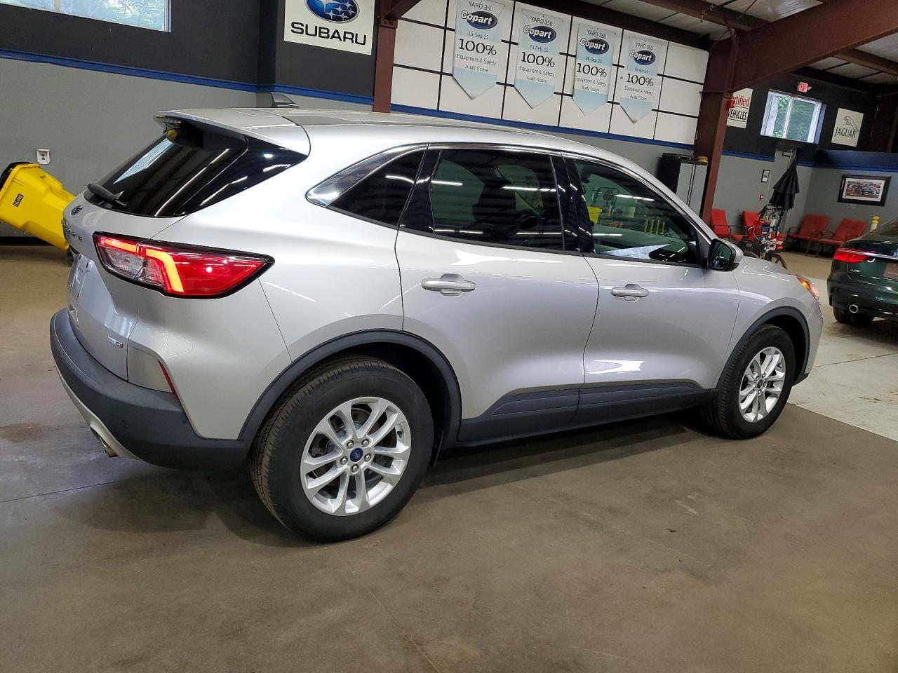 2020 Ford Escape, SE