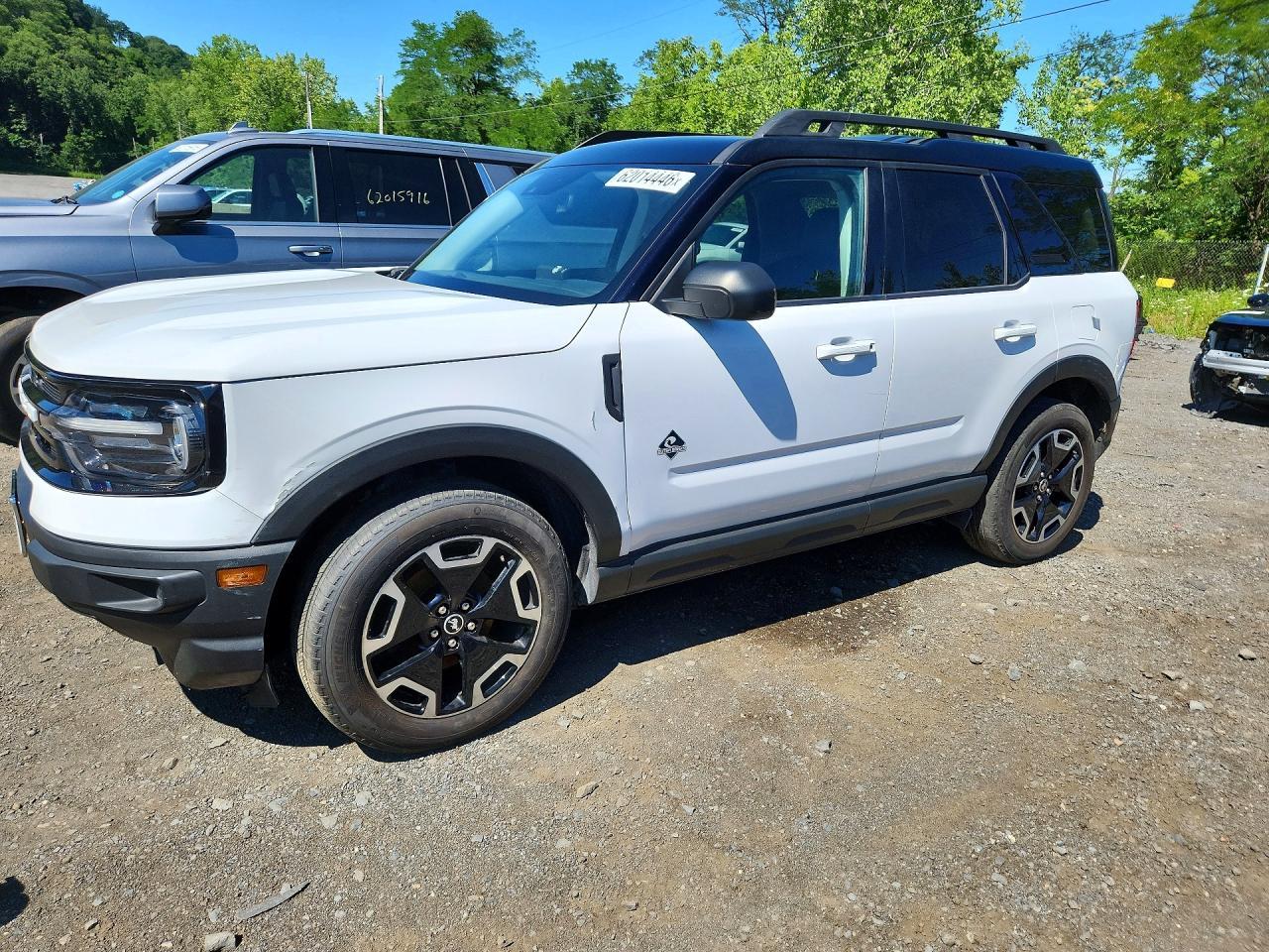 2022 Ford Bronco, Outer Banks