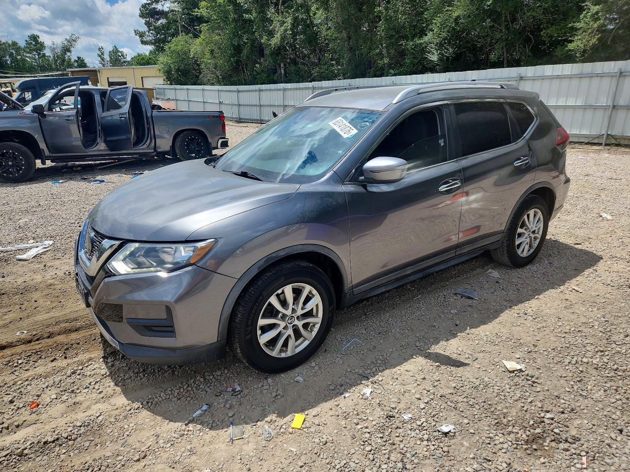2020 Nissan Rogue, SV