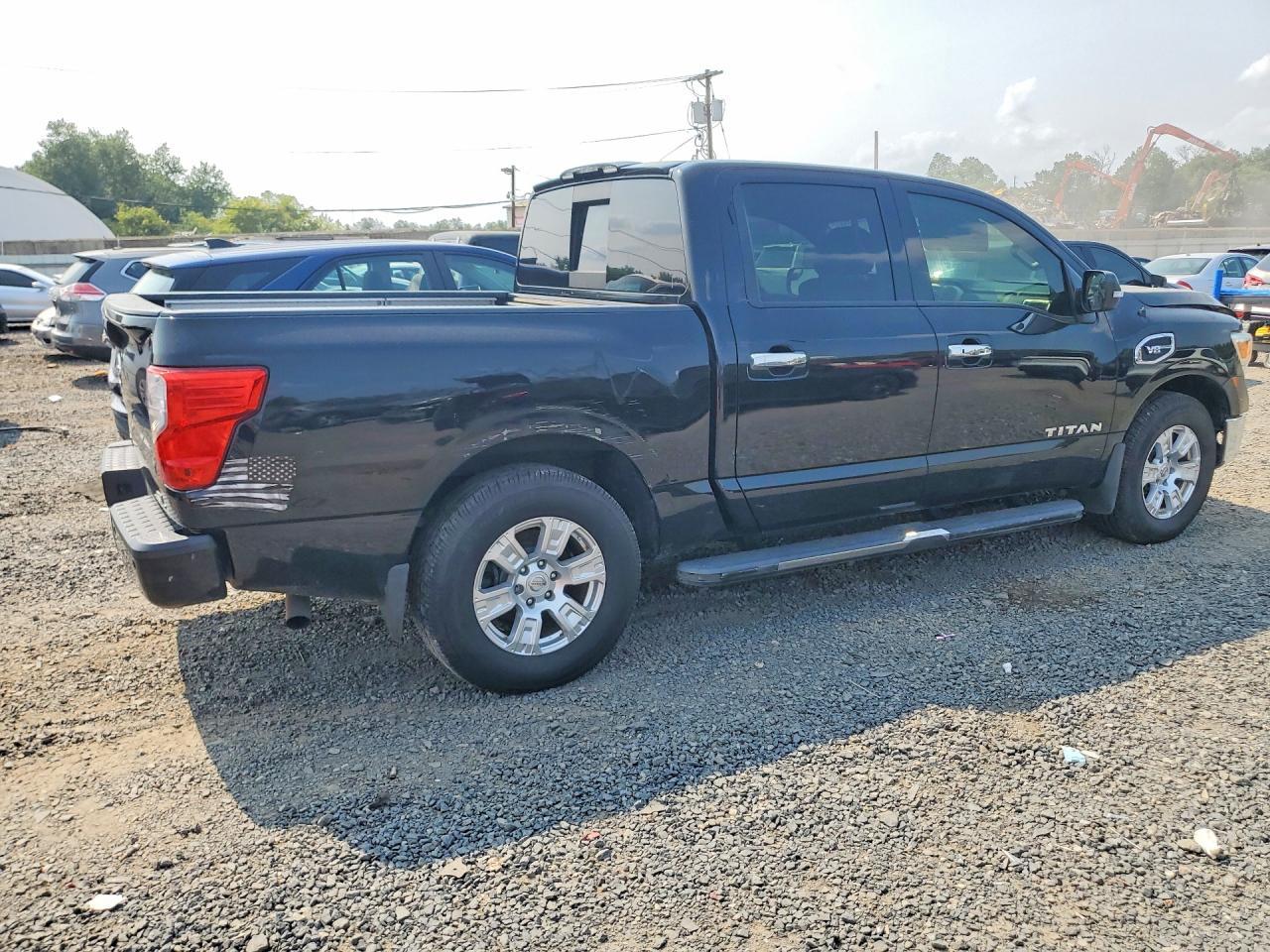 2017 Nissan Titan, S